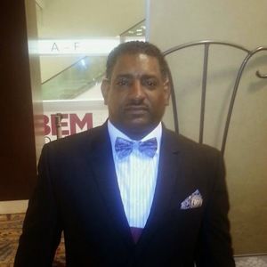 Meet your Posher, Troy